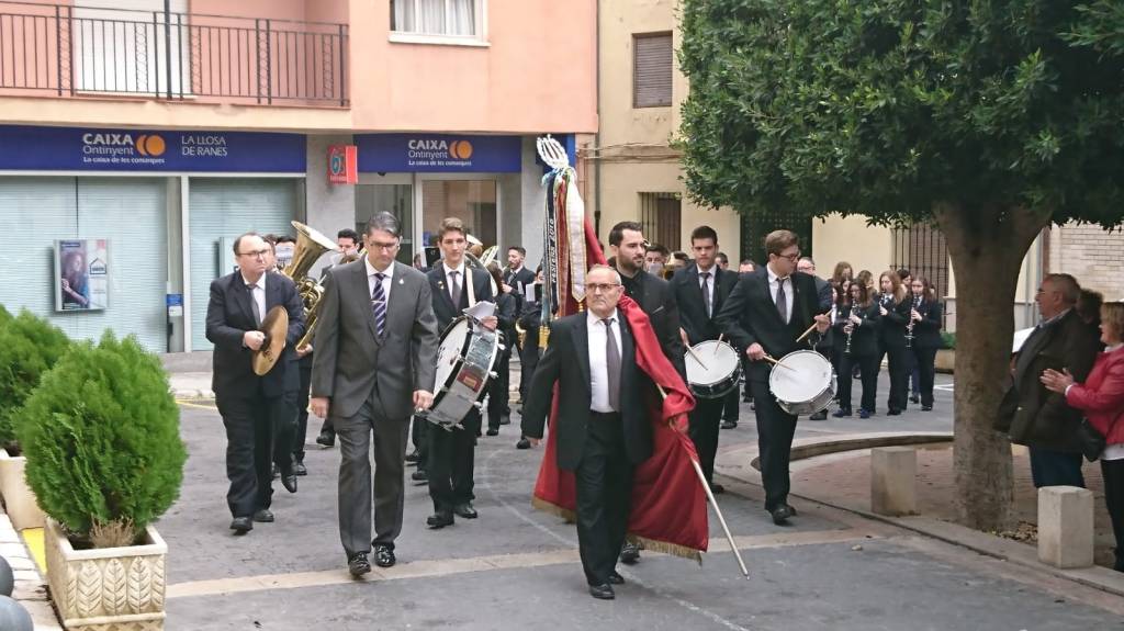 Imatges del passacarrer de recollida dels nous&nbsp;musics