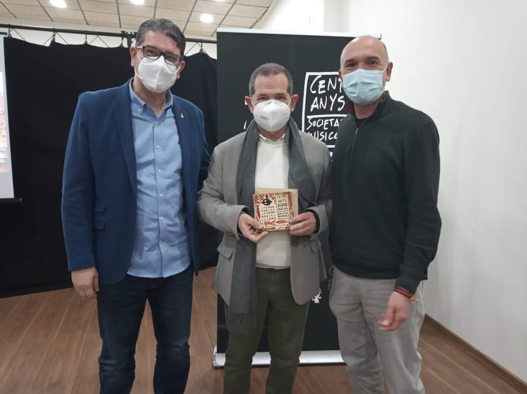 “EL PROCESO DE CREACIÓN PARA BANDA: ANÁLISIS COMPARATIVO DEL REPERTORIO DE LAS ÚLTIMAS DÉCADAS” Teo Aparicio&nbsp;Barberán